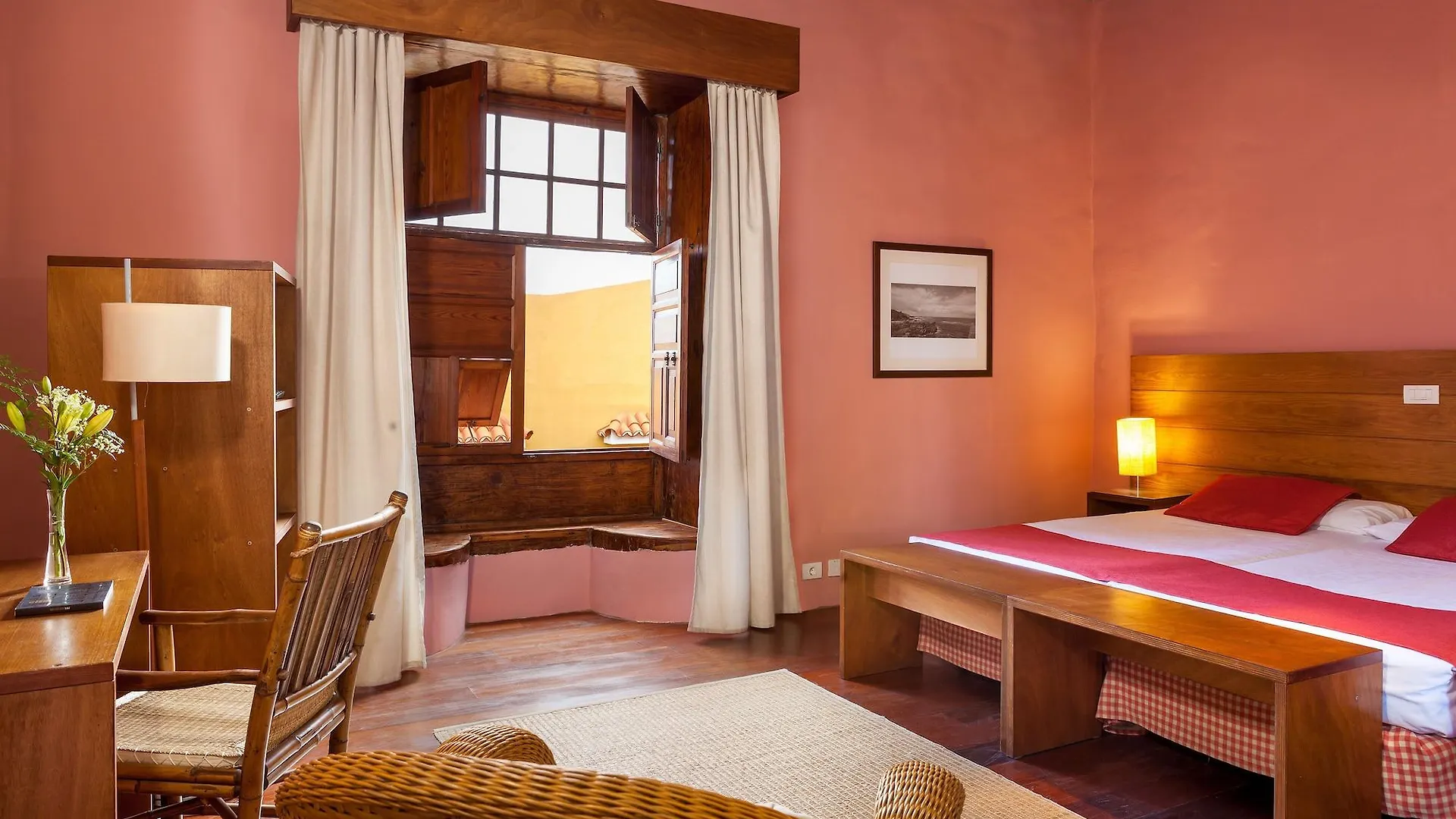 Hotel Livvo La Quinta Roja Garachico   Garachico (Tenerife)